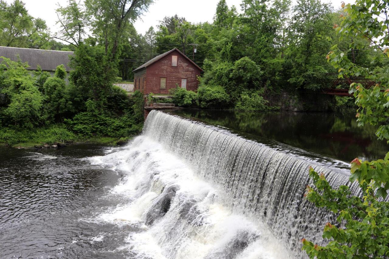Old Mill Inn Hatfield ภายนอก รูปภาพ